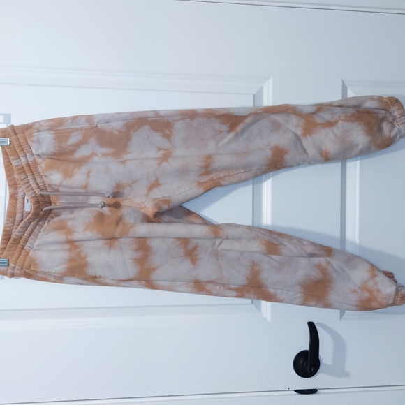 Aritzia Pants - ARITZIA TNA cozy fleece boyfriend sweatpants SIZE SMALL